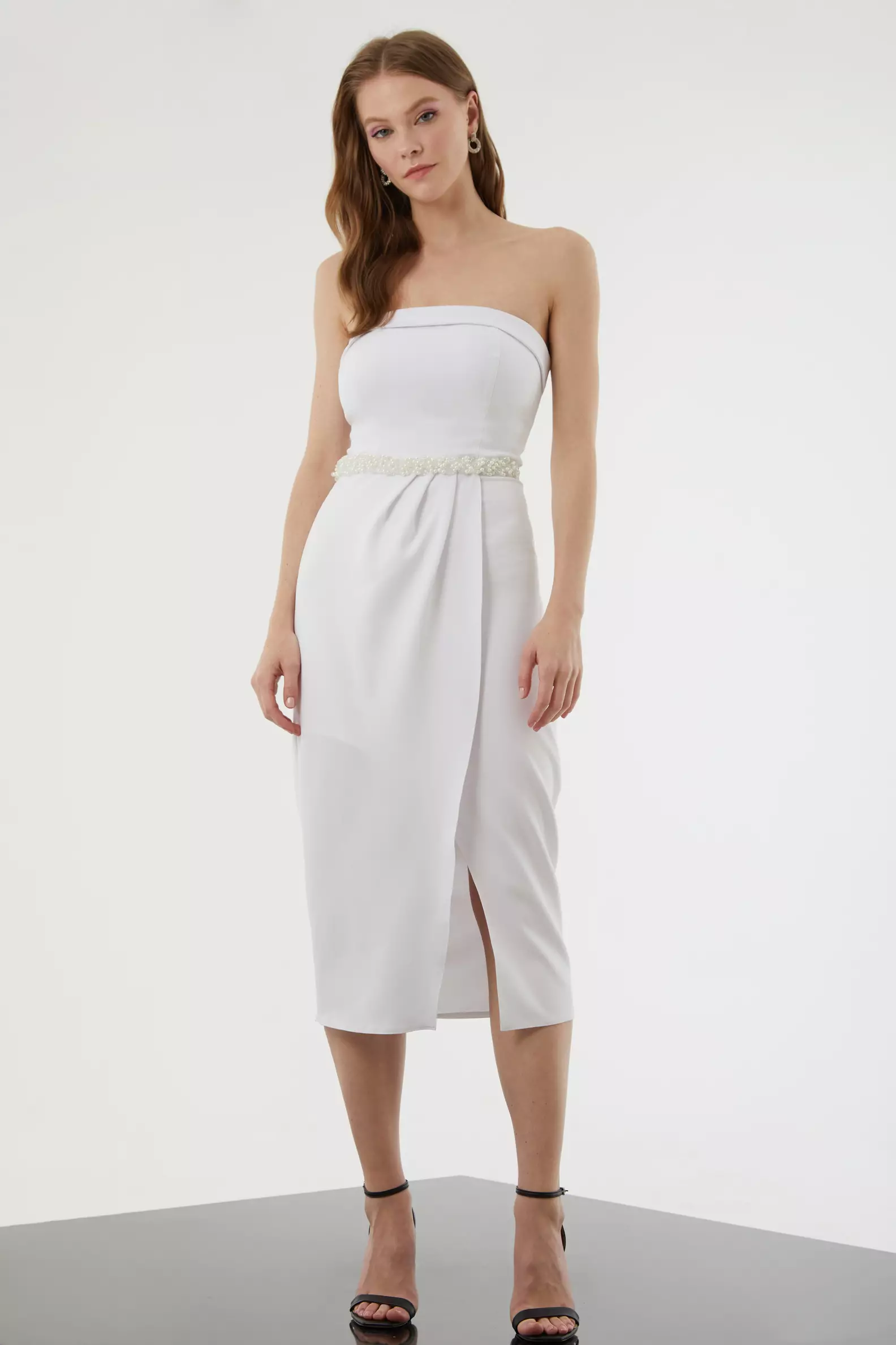 White crepe sleeveless midi dress