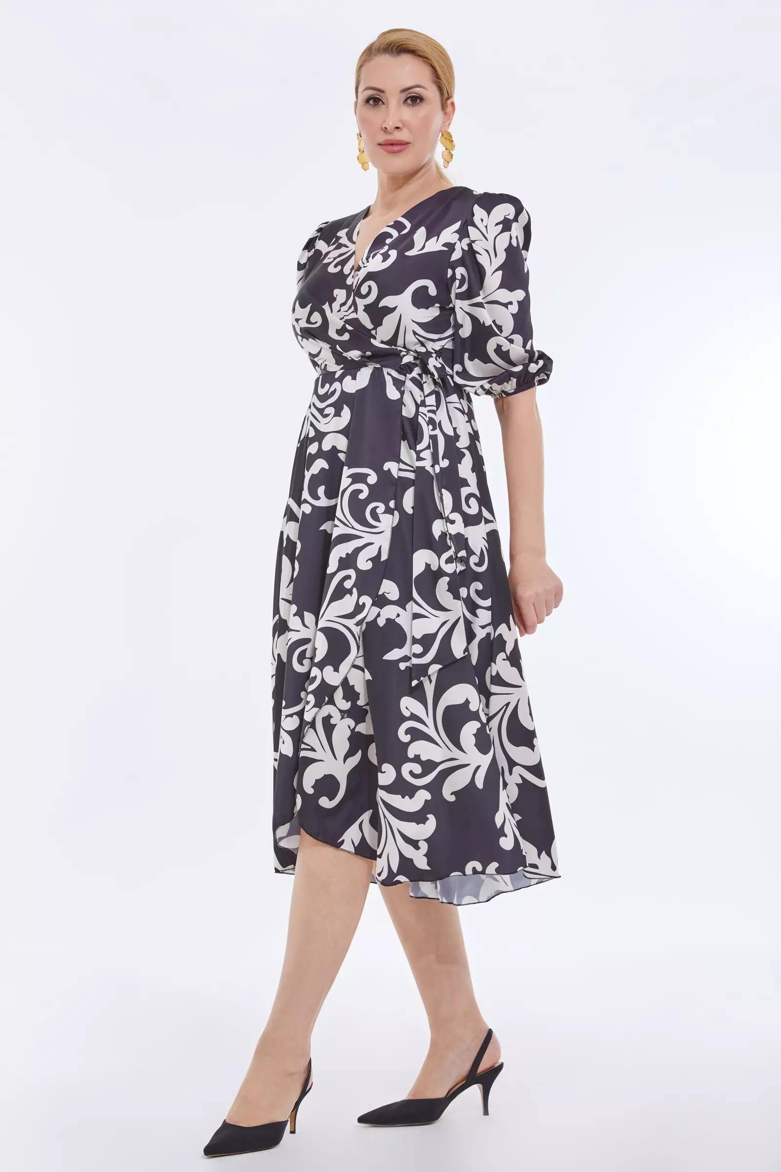 Printed plus size satin short sleeve midi dress
