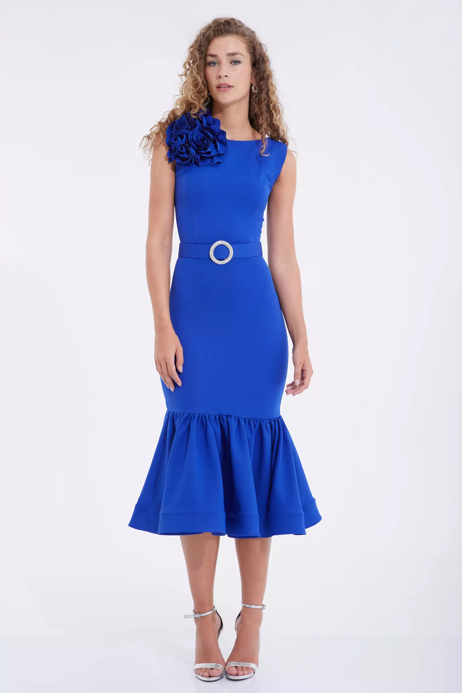 Blue crepe sleeveless midi dress