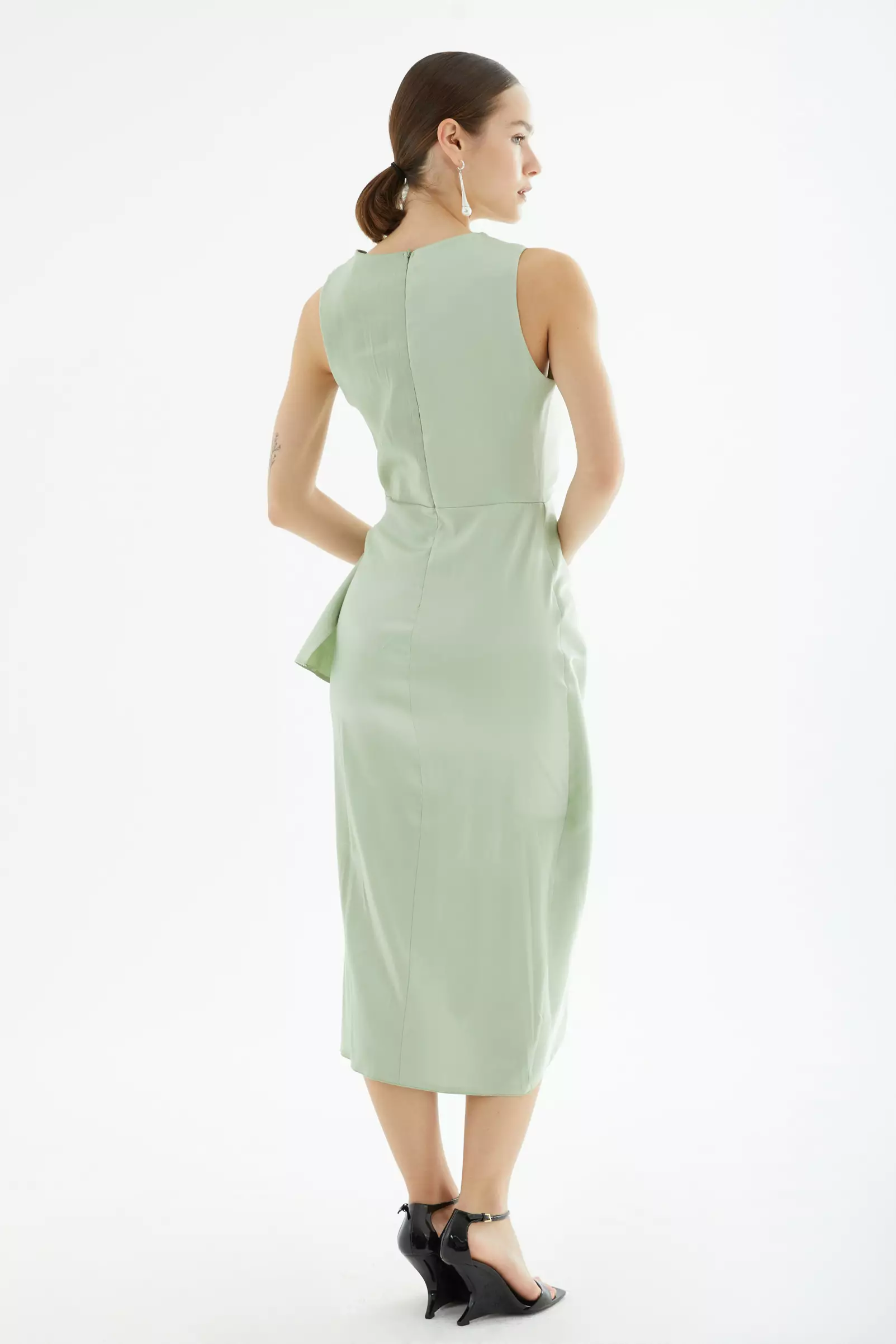 Mint green satin sleeveless midi dress