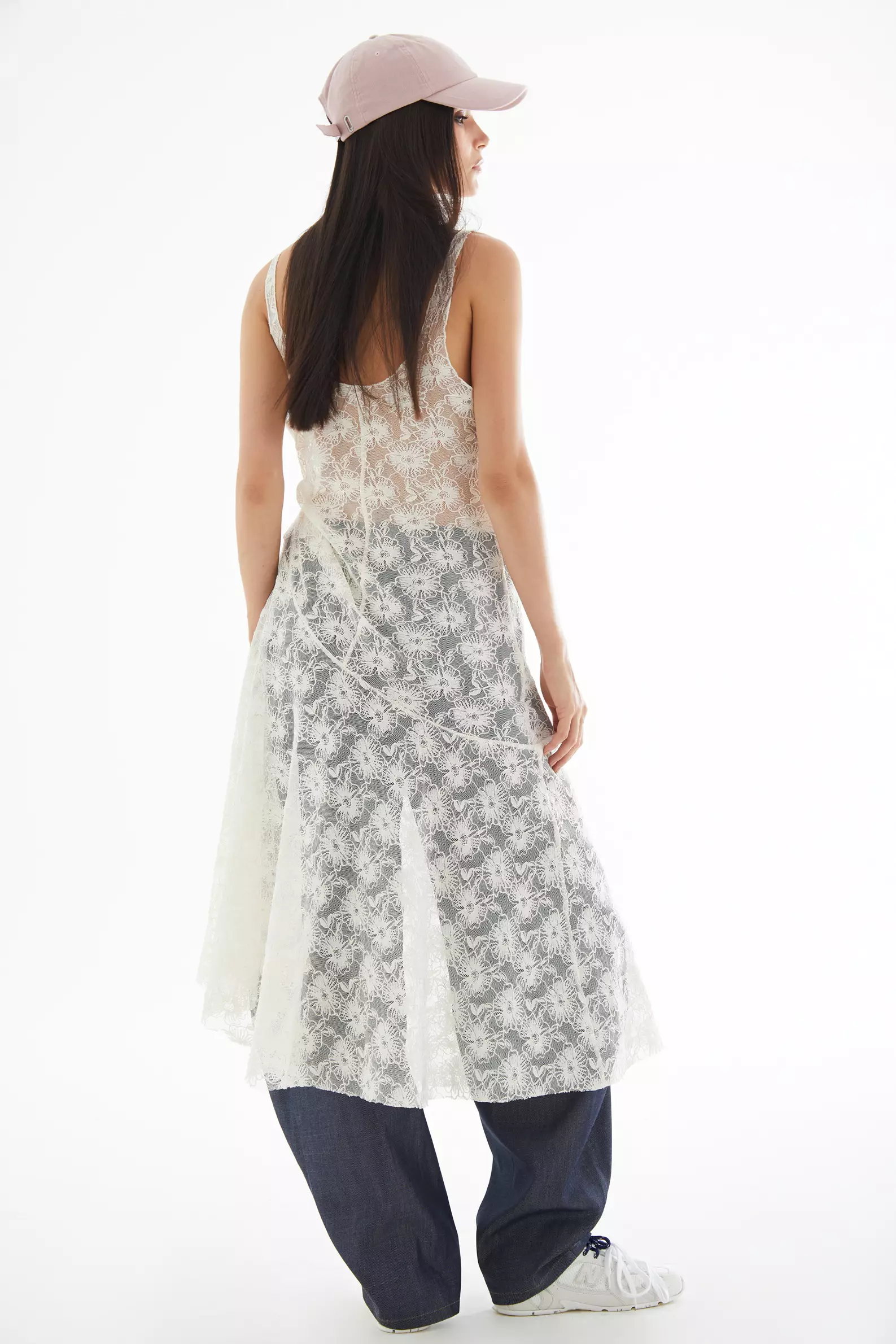 White lace sleeveless midi dress
