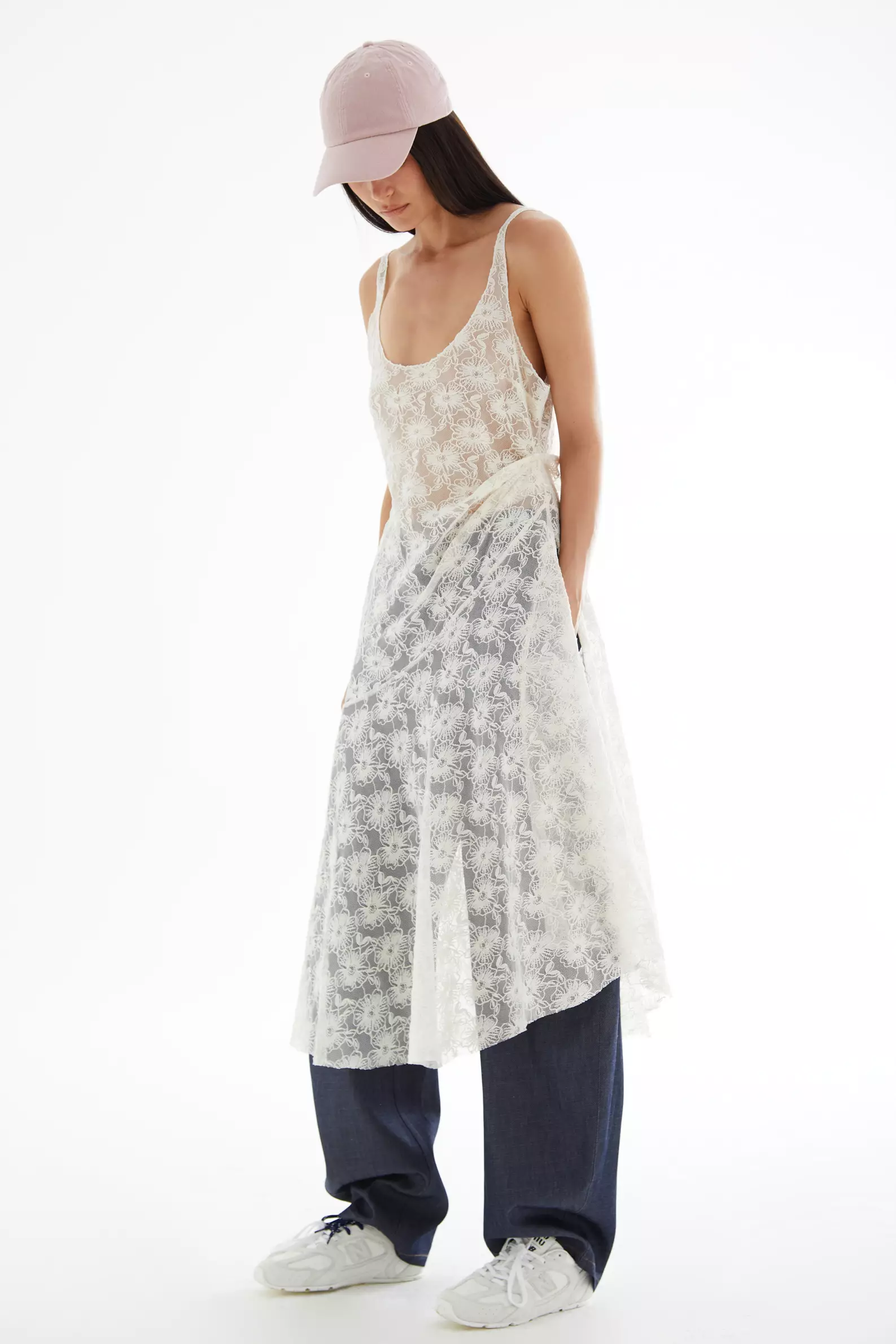 White lace sleeveless midi dress