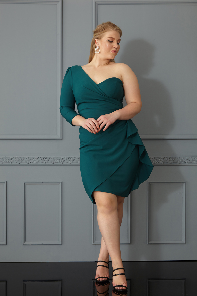 Oil Plus Size Crepe One Arm Mini Dress