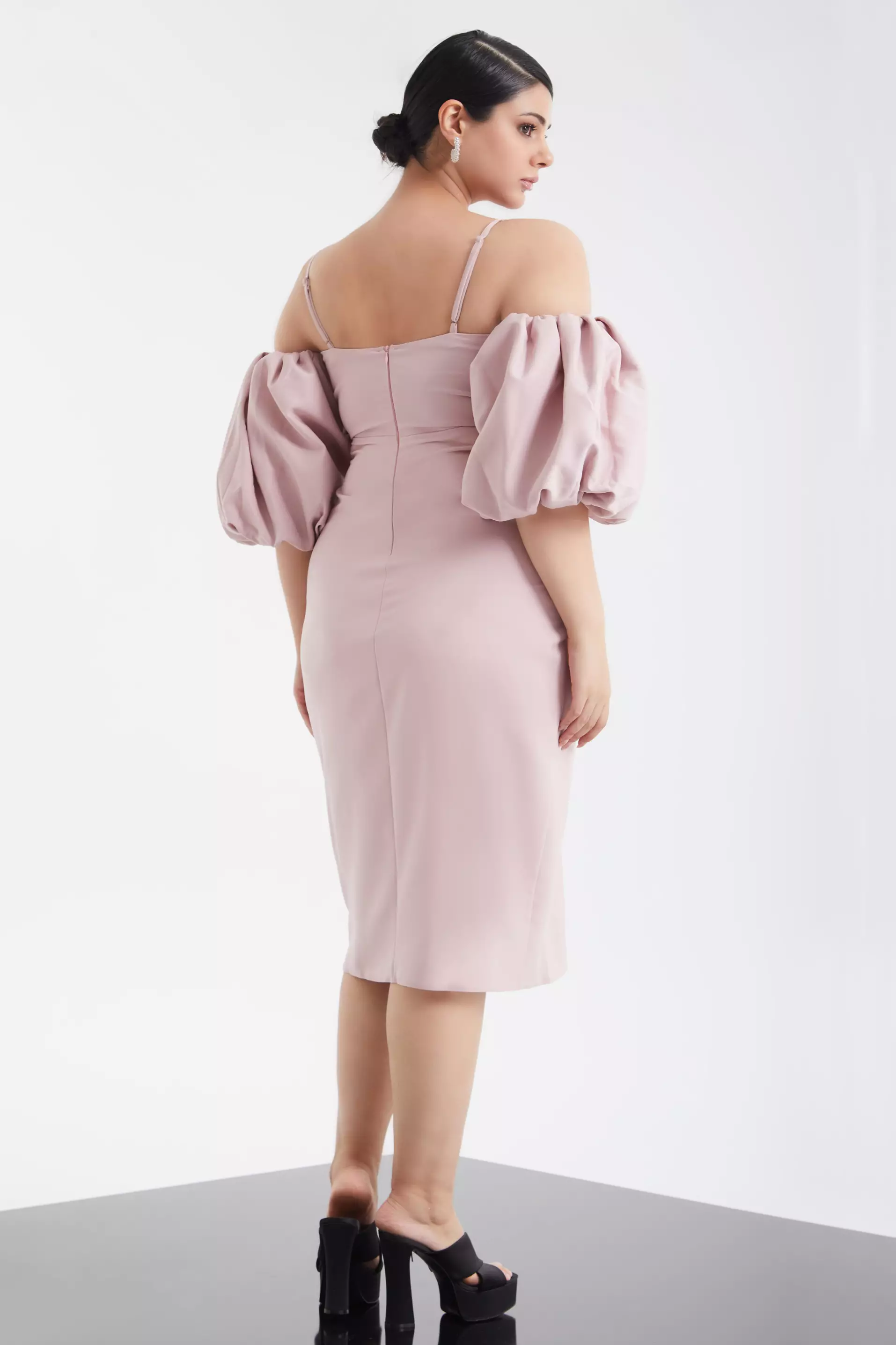 Blush Plus Size Crepe Short Sleeve Midi Dress