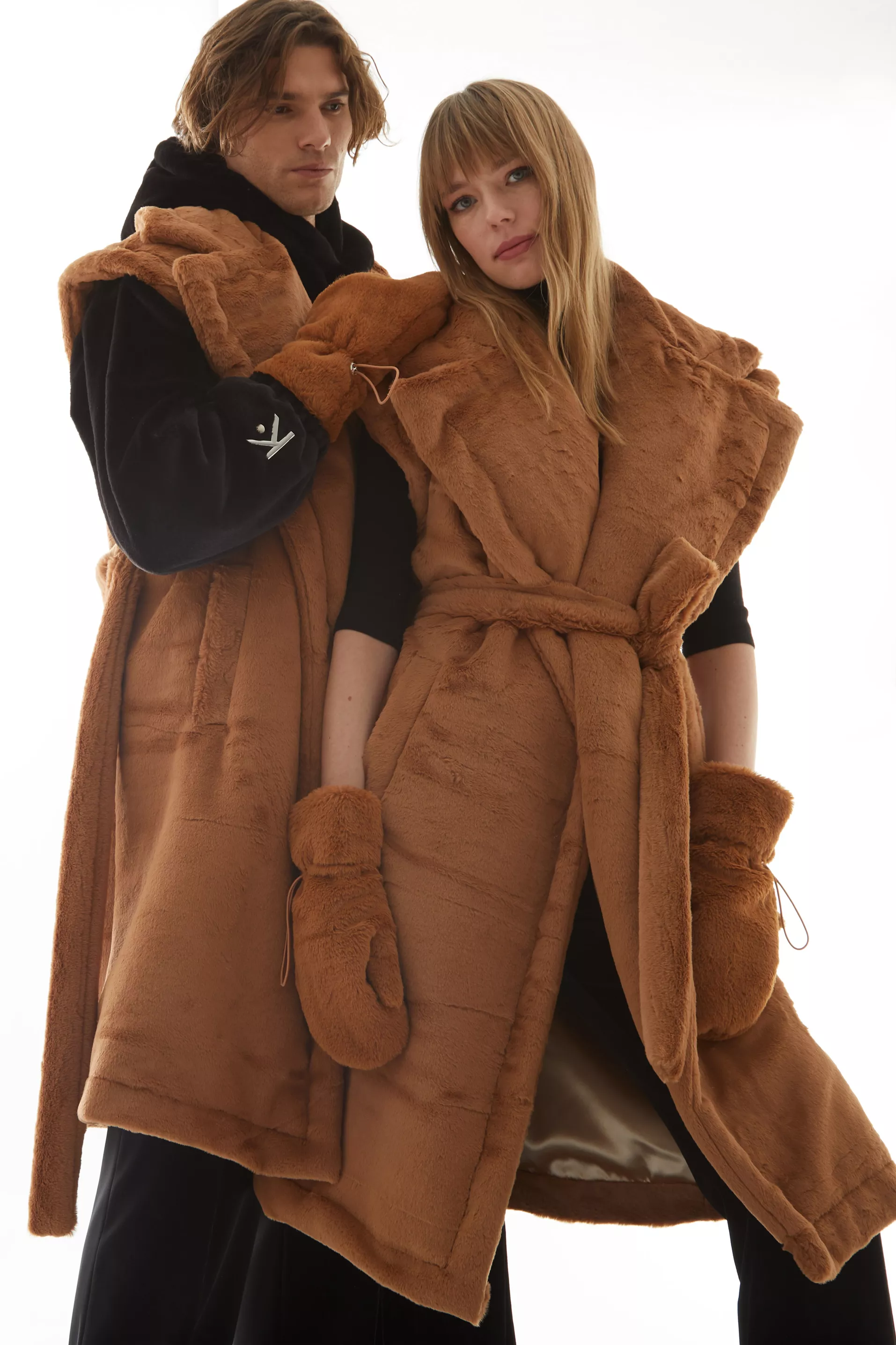 Ginger Faux Fur Glove Accessory