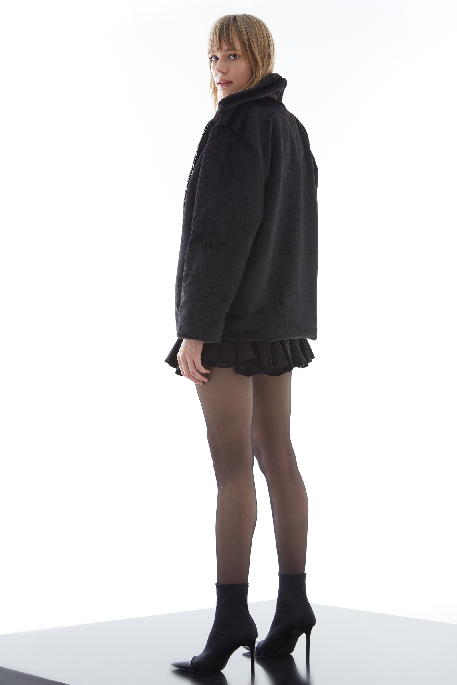 Black Faux Fur Long Sleeve Jacket