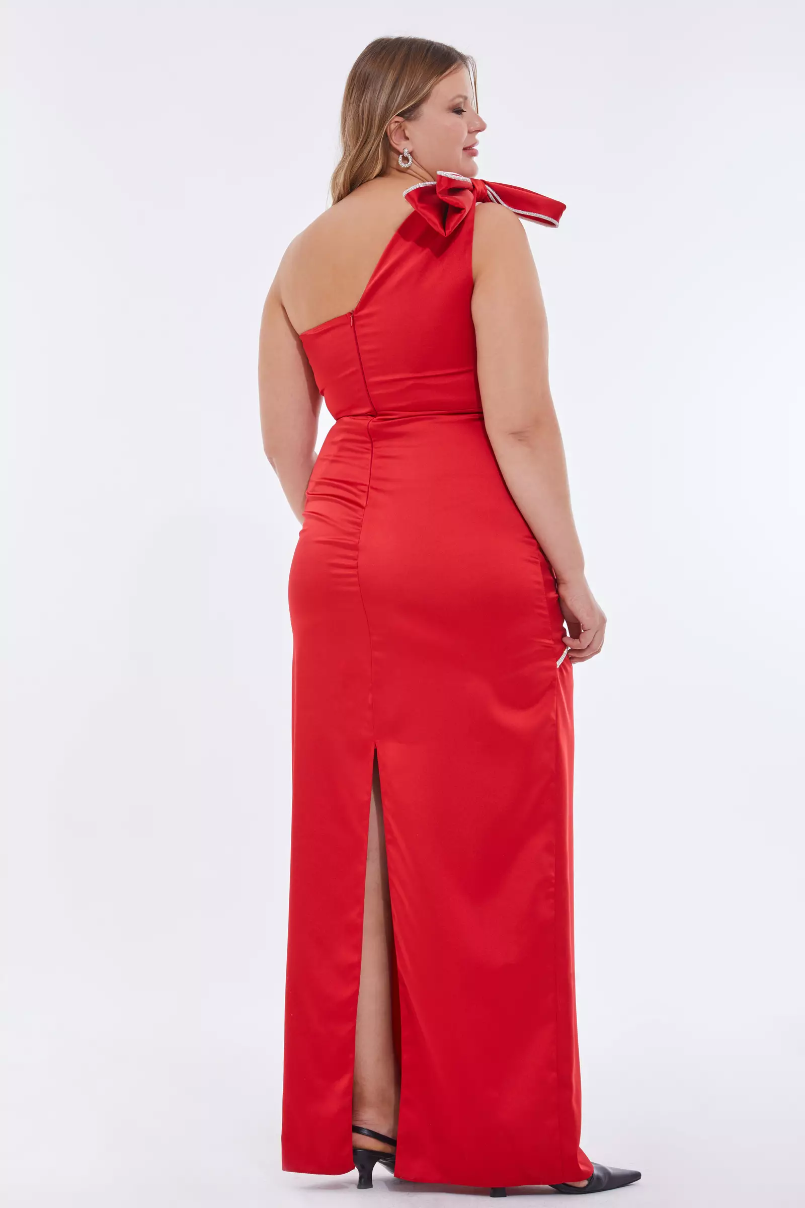 Red Plus Size Satin One Arm Maxi Dress
