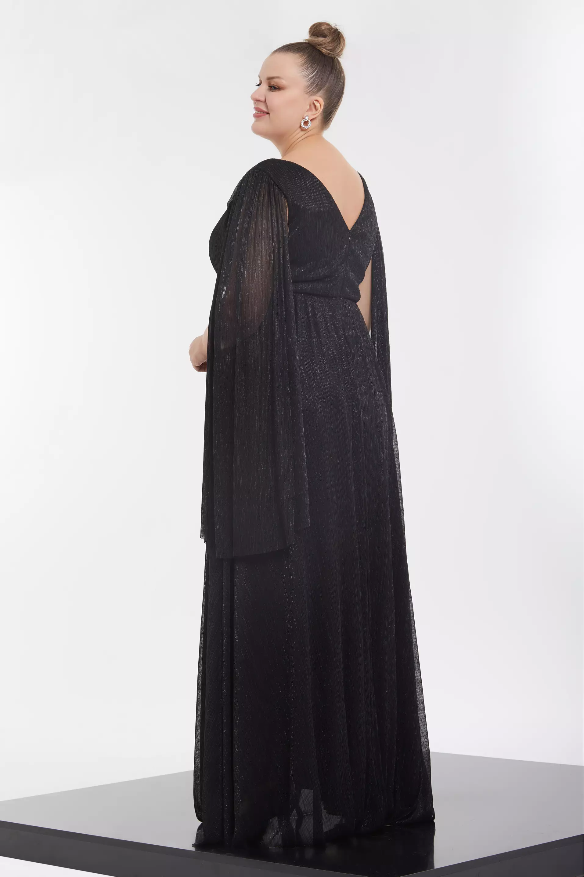Black Plus Size Moonlight Long Sleeve Maxi Dress