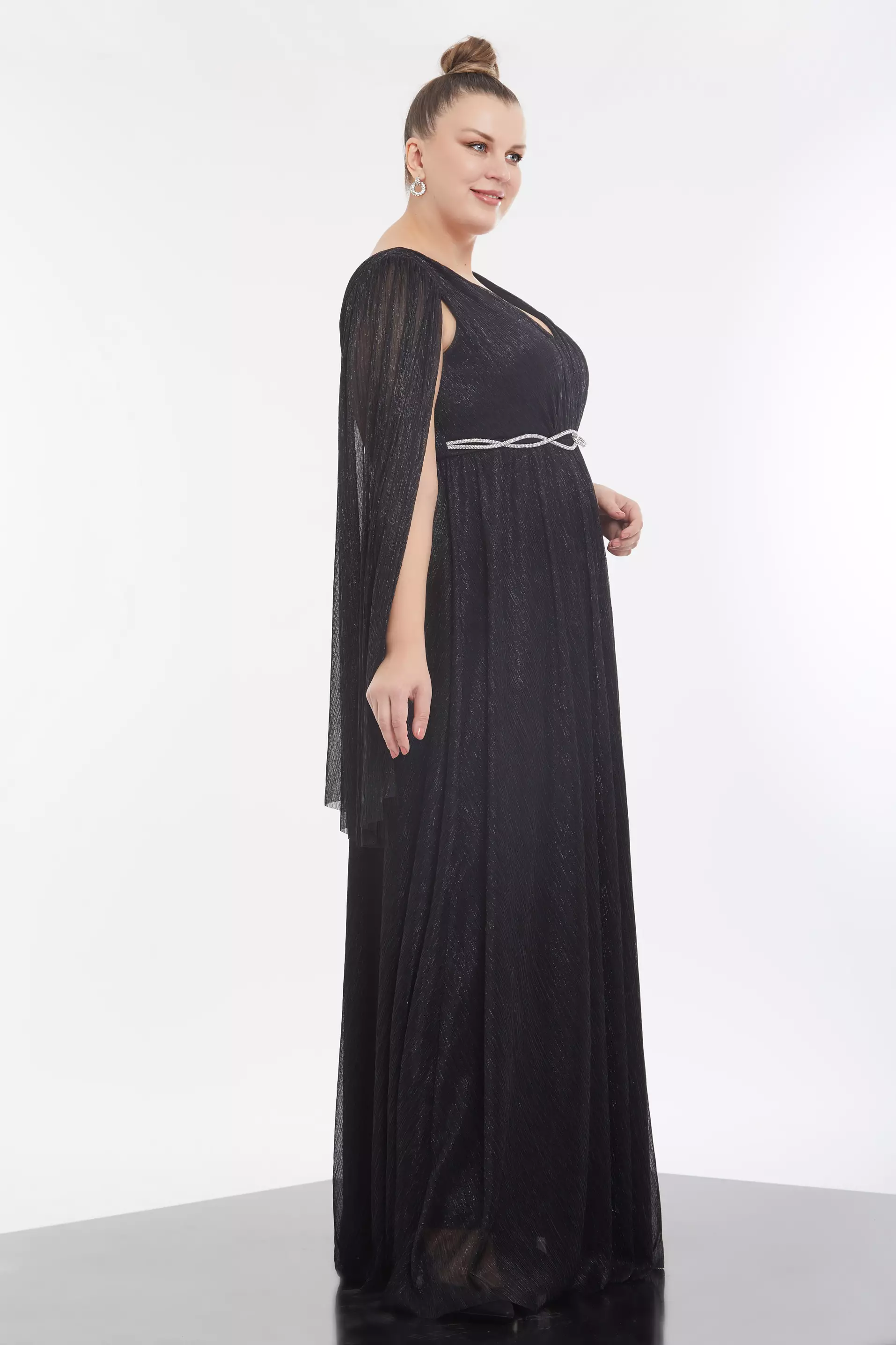 Black Plus Size Moonlight Long Sleeve Maxi Dress