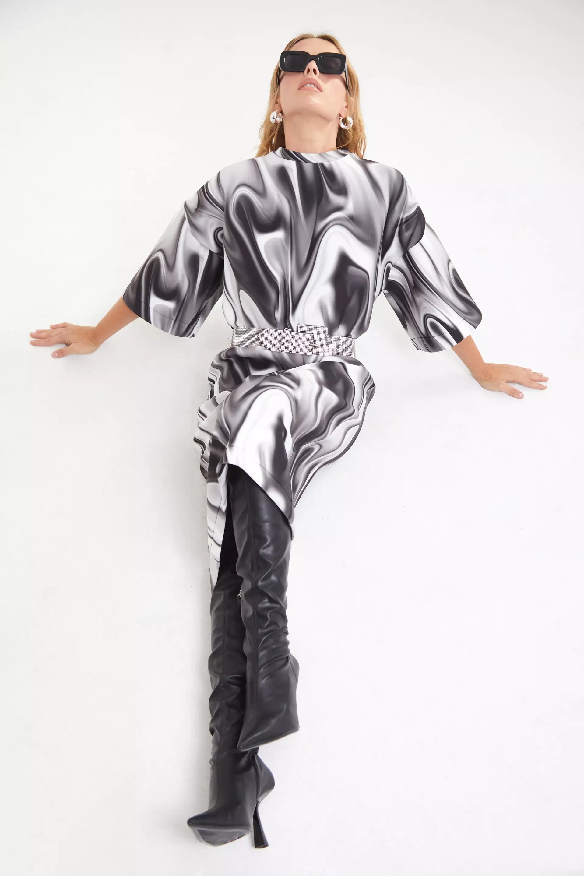 Printed Dalgic Long Sleeve Maxi Dress