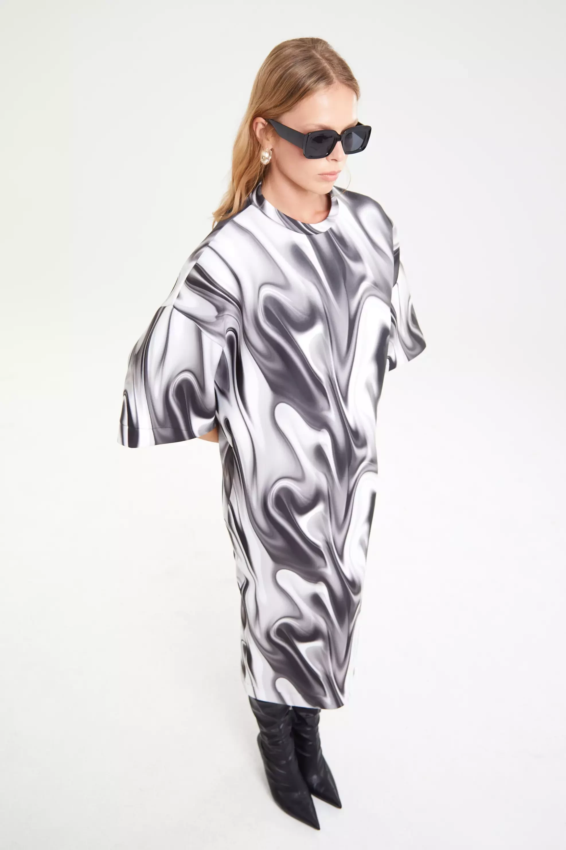 Printed Dalgic Long Sleeve Maxi Dress
