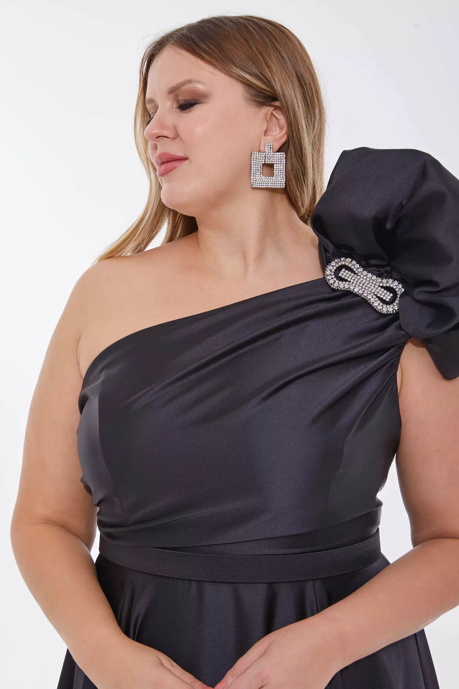 Black Plus Size Satin Sleeveless Maxi Dress