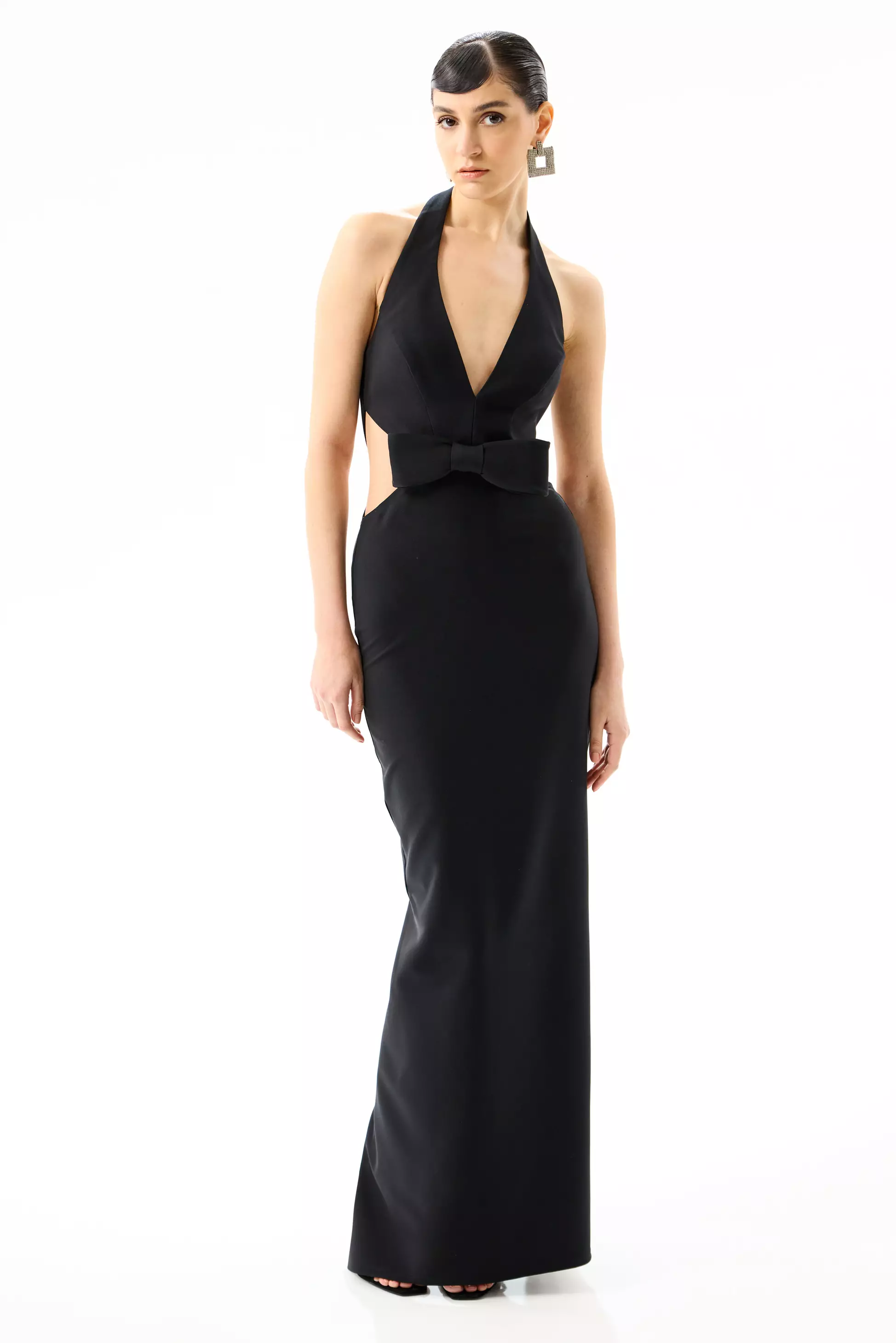 Black Crepe Sleeveless Long Dress