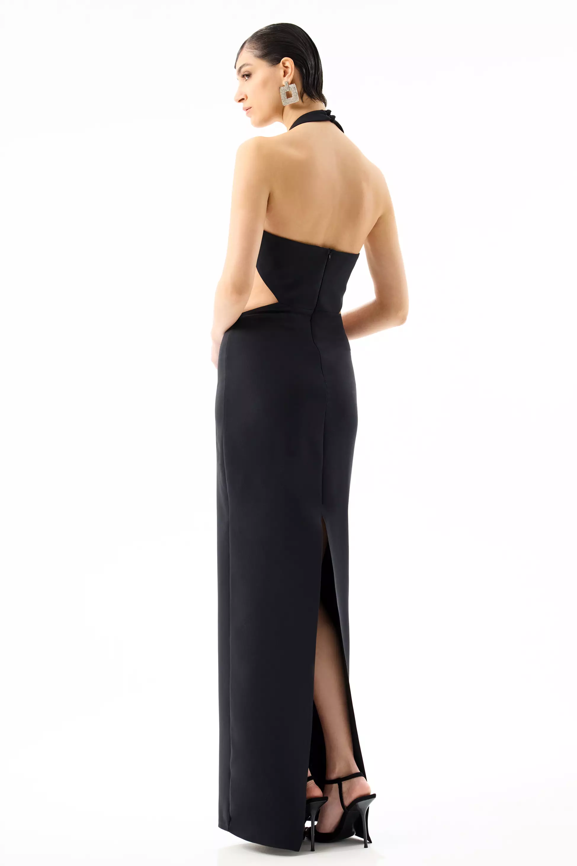 Black Crepe Sleeveless Long Dress