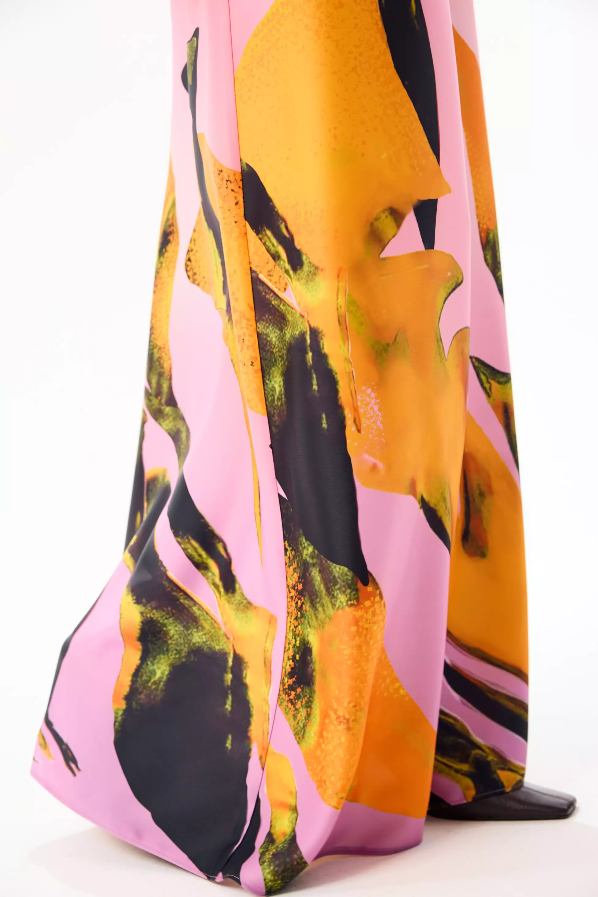 Printed satin sleeveless long dress