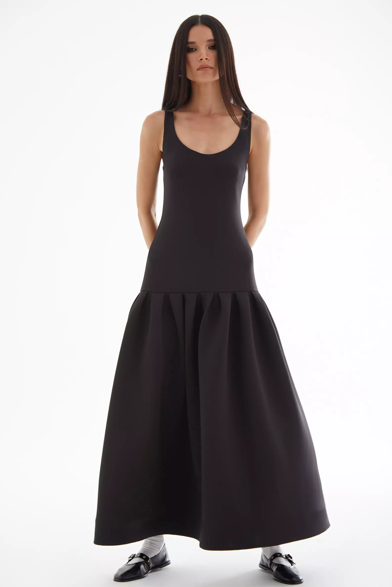 Black Dalgic Sleeveless Long Dress