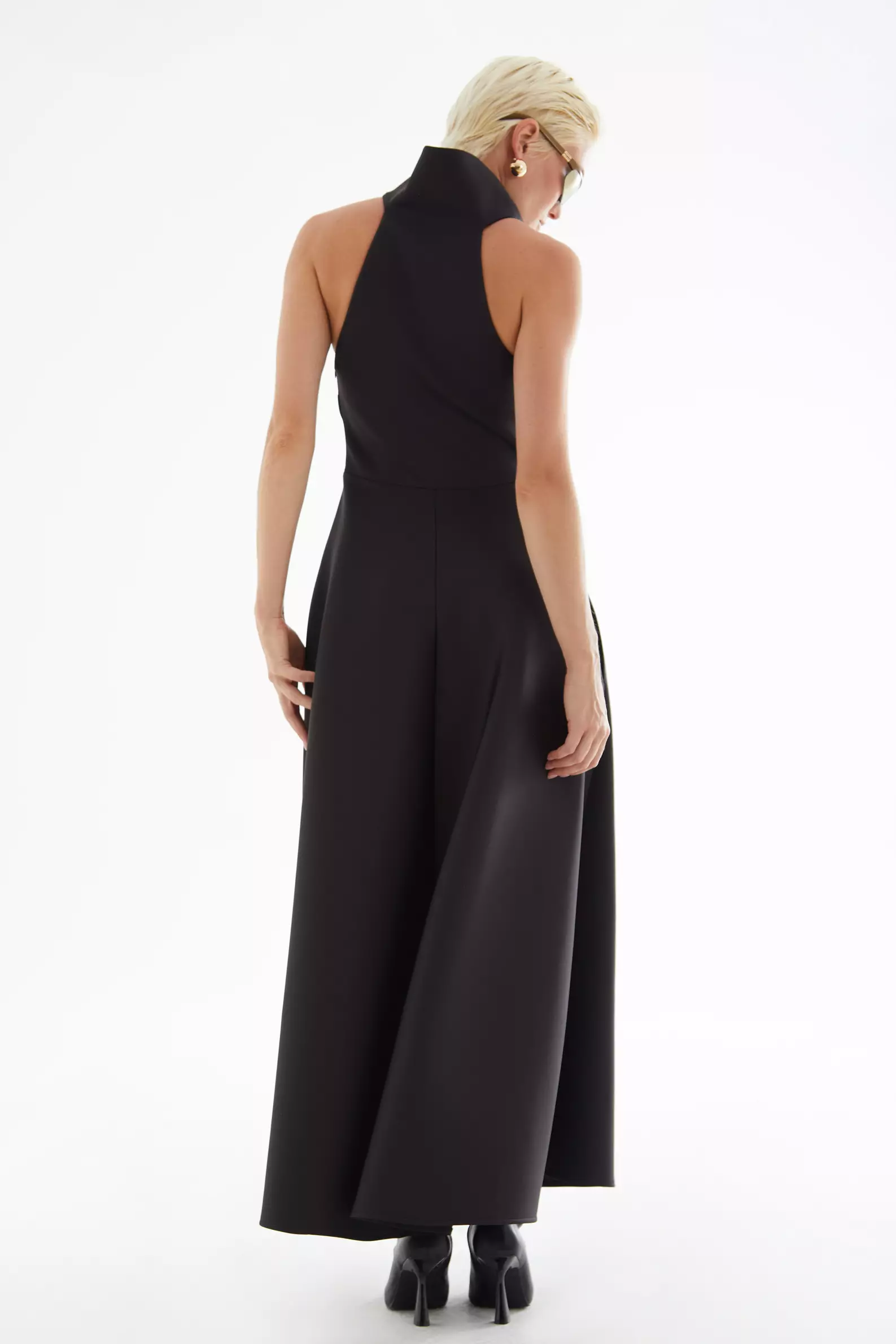 Black dalgic sleeveless long dress
